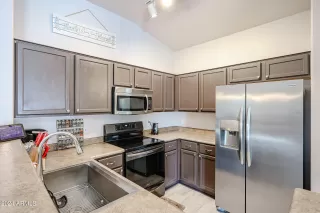 Photo #3: 6726970 Listing 