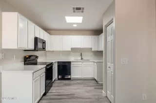 Photo #4: 6726981 Listing 