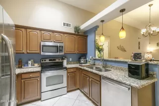 Photo #4: 6727086 Listing 