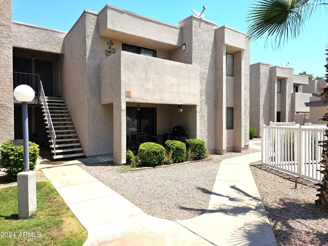 MLS: 6727132 Condo For Sale