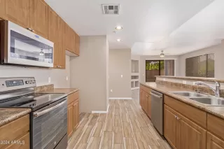 Photo #3: 6727357 Listing