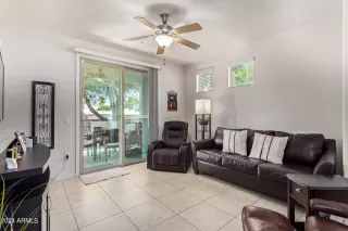 Photo #4: 6727553 Listing