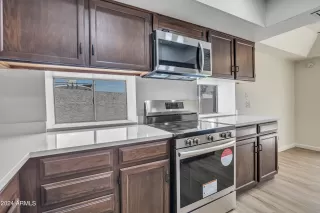 Photo #3: 6727572 Listing 