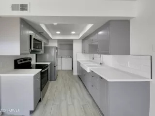 Photo #6: 6727582 Listing