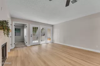 Photo #1: 6727982 Listing