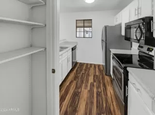 Photo #2: 6727996 Listing