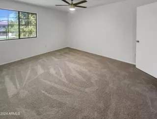 Photo #3: 6727996 Listing