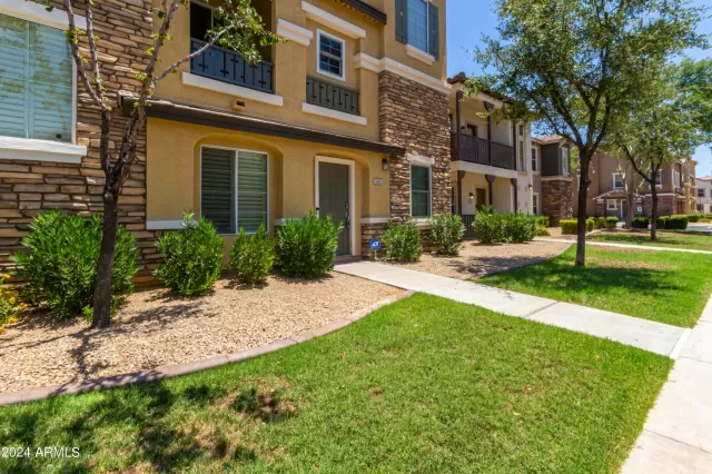 MLS: 6728057 Condo For Sale