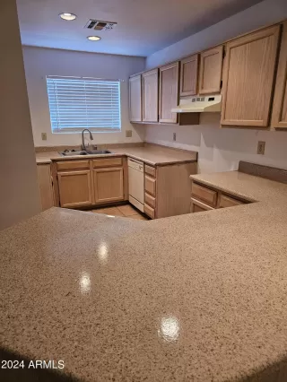 Photo #3: 6728082 Listing