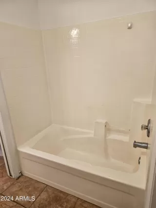 Photo #6: 6728082 Listing