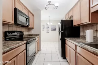 Photo #4: 6728090 Listing