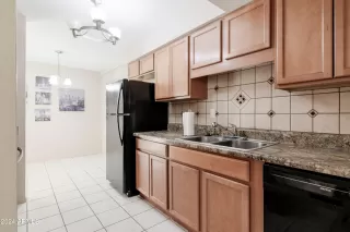 Photo #5: 6728090 Listing