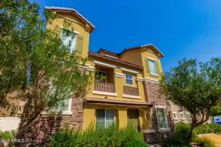 Photo #2: 6728207 Listing