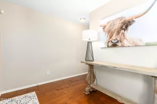 Photo #4: 6728207 Listing