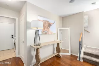 Photo #5: 6728207 Listing