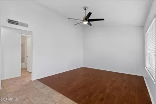 Photo #6: 6728221 Listing