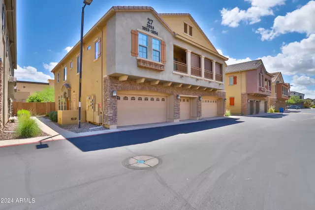 MLS: 6728278 Condo For Sale