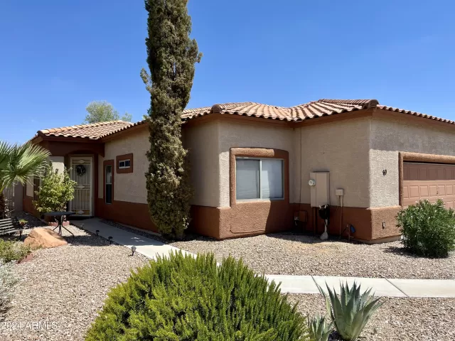 MLS: 6728296 Condo For Sale