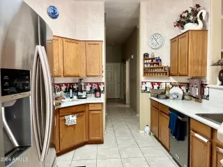 Photo #5: 6728296 Listing