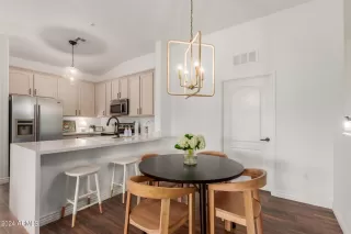 Photo #1: 6728329 Listing 