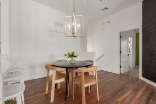 Photo #4: 6728329 Listing 