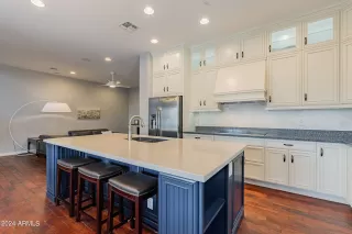 Photo #5: 6728360 Listing 