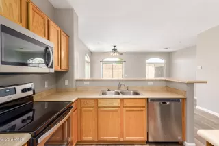 Photo #4: 6728410 Listing