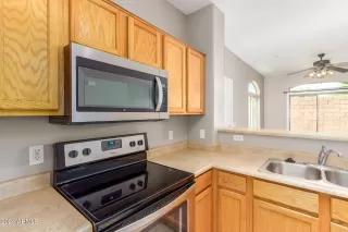 Photo #6: 6728410 Listing