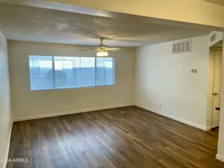 Photo #6: 6728461 Listing