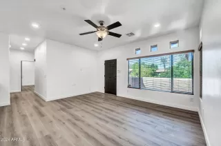 Photo #5: 6728575 Listing