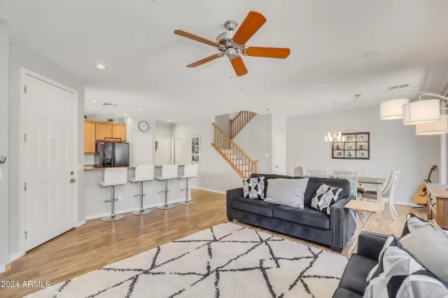 MLS: 6728608 Condo For Sale