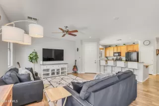 Photo #2: 6728608 Listing