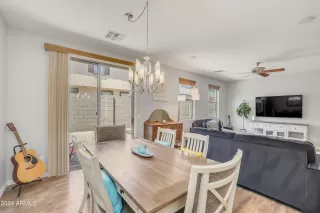 Photo #6: 6728608 Listing