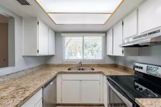 Photo #3: 6728723 Listing