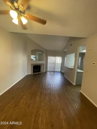 Photo #4: 6729061 Listing 