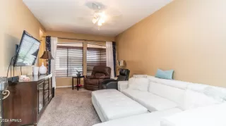 Photo #3: 6729095 Listing