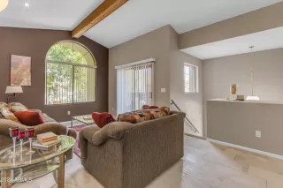 Photo #2: 6729167 Listing