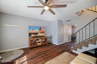 Photo #3: 6729348 Listing