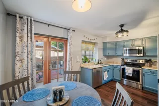 Photo #4: 6729348 Listing