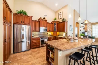 Photo #3: 6729461 Listing