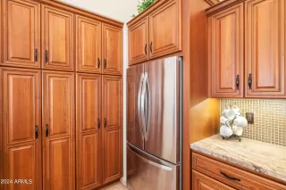 Photo #6: 6729461 Listing