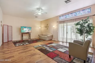 Photo #4: 6729620 Listing