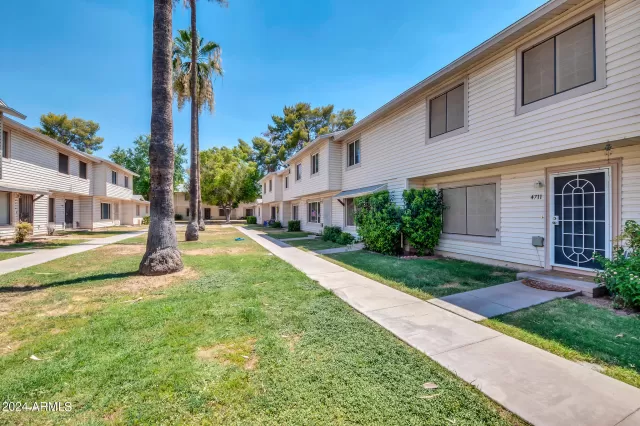 MLS: 6729693 Condo For Sale