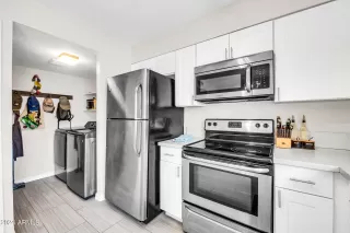 Photo #3: 6729693 Listing 