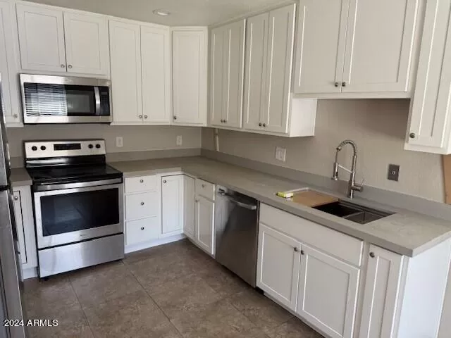 MLS: 6729903 Condo For Sale