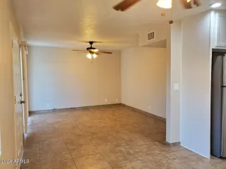 Photo #2: 6729903 Listing