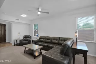 Photo #4: 6729968 Listing