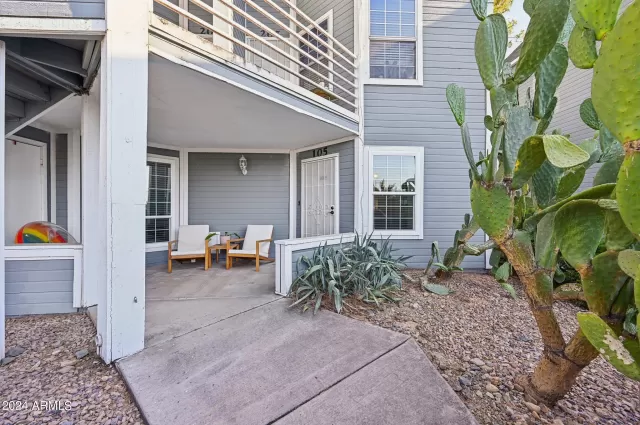 MLS: 6729973 Condo For Sale