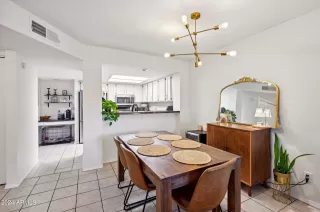 Photo #5: 6729973 Listing