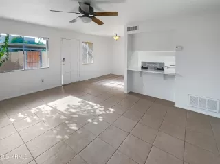 Photo #2: 6730121 Listing 